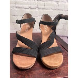 Toms Clarissa in black SZ 10